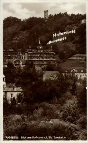 Ak Radebeul in Sachsen, Bilz Sanatorium, Naturheilanstalt, Blick vom Kirchturm