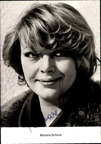 Ak Schauspielerin Barbara Schöne, Portrait mit Pelzjacke, Autogramm