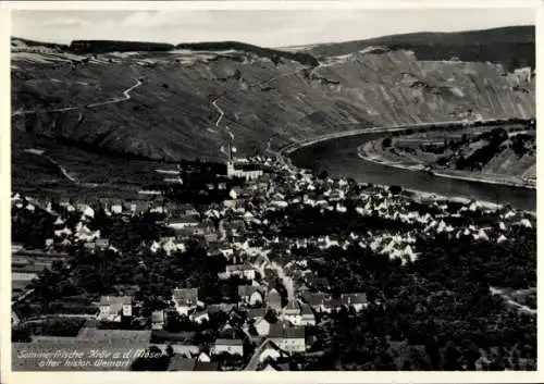 Ak Kröv an der Mosel, Fliegeraufnahme, Kirche