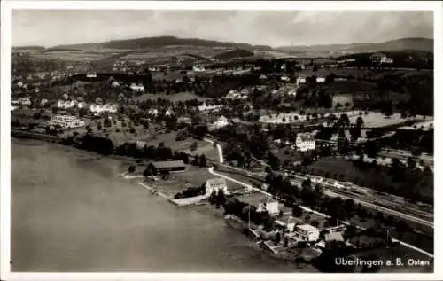 Ak Überlingen am Bodensee, Fliegeraufnahme