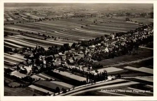 Ak Freckenfeld in der Saarpfalz, Fliegeraufnahme