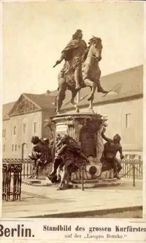 CdV Berlin Mitte, Standbild des großen Kurfürsten auf der Langen Brücke