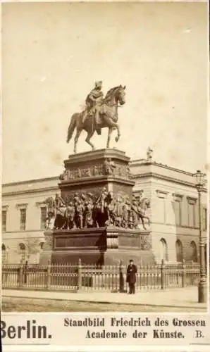 CdV Berlin Mitte, Standbild Friedrich des Großen, Akademie der Künste