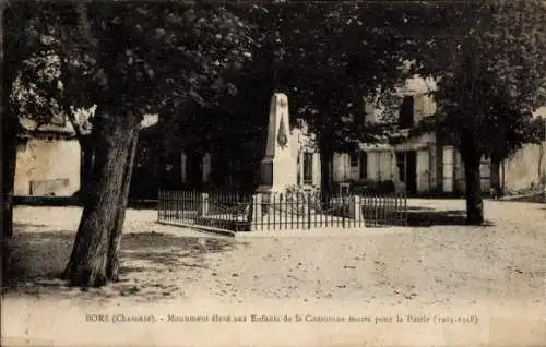 Ak Bors Charente, Monument eleve aux Enfants de la Commune morts