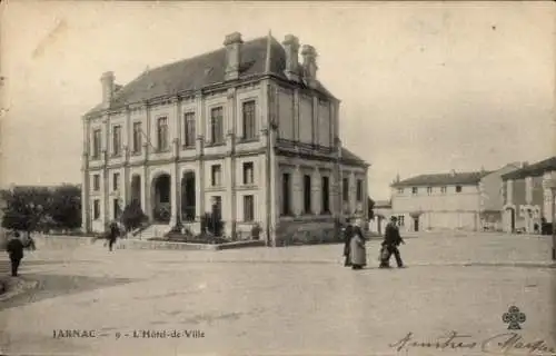 Ak Jarnac Charente, Rathaus, Platz