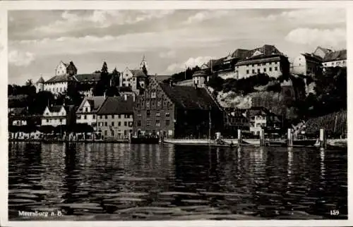 Ak Meersburg am Bodensee, Stadtansicht, Bootsanleger