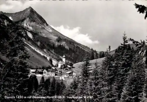 Ak Damüls in Vorarlberg, Teilansicht, Damülser Horn