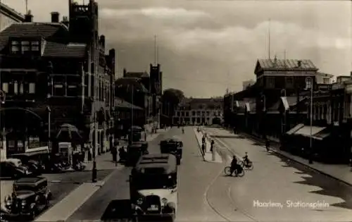 Ak Haarlem Nordholland Niederlande, Stationsplein