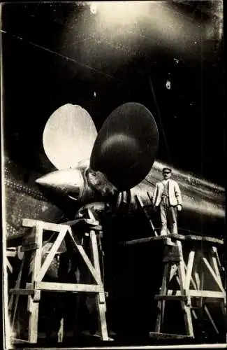 Foto Ak Dampfer Albert Ballin, HAPAG, Schiffsschraube