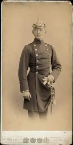 Kabinett Foto Berlin, Deutscher Soldat in Uniform