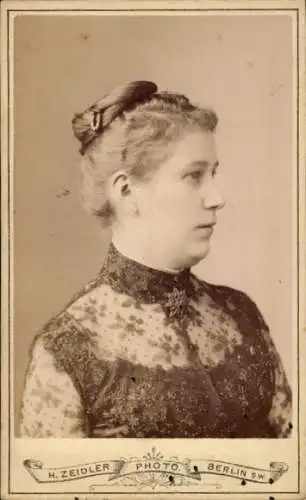 CdV Berlin, Portrait einer Frau