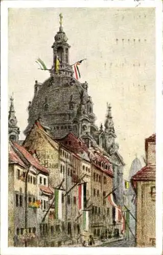 Künstler Ak Teichs, E., Dresden Altstadt, Straßenpartie mit Flaggenschmuck, Frauenkirche