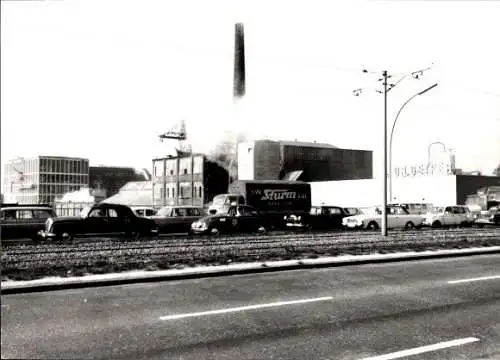 Foto Ak Hamburg Hammerbrook, Teilansicht, Straßenpartie, Verkehr, Schornstein