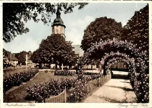 Ak Friedrichroda im Thüringer Wald, Herzog Ernst Platz, Kirche, Blumen