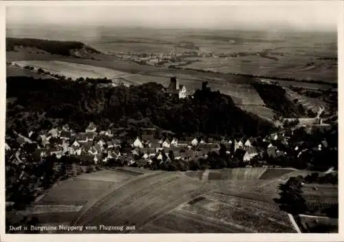 Ak Brackenheim, Dorf und Burgruine vom Flugzeug aus, Fliegeraufnahme