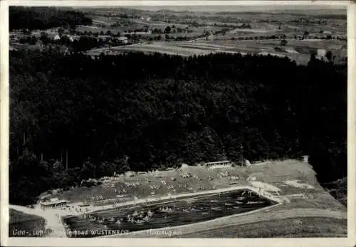 Ak Wüstenrot in Württemberg, Fliegeraufnahme, Schwimmbad