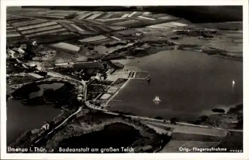 Ak Ilmenau in Thüringen, Fliegeraufnahme, Badeanstalt am großen Teich