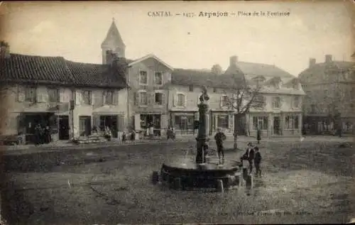 Ak Arpajon sur Cère Cantal, Place de Fontaine