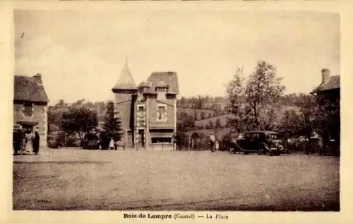 Ak Bois-de-Lempre Cantal, La Place