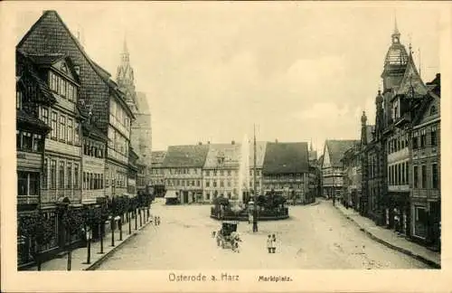 Ak Osterode am Harz, Marktplatz, Springbrunnen