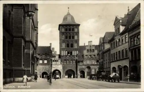 Ak Hansestadt Lübeck, Burgtor, Straßenbahn