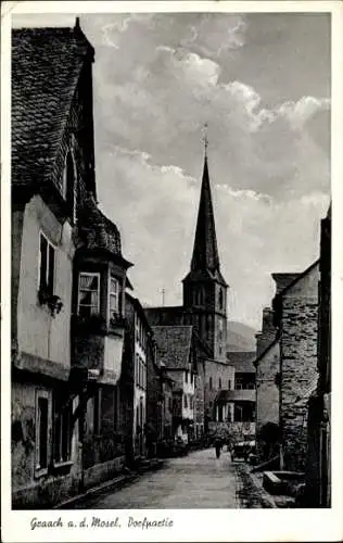 Ak Graach an der Mosel, Straßenpartie im Dorf, Kirche