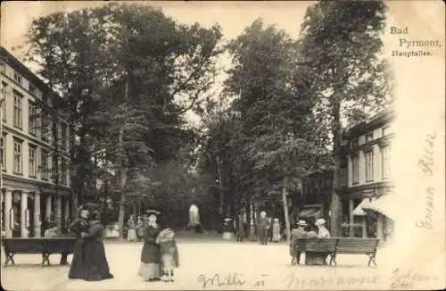 Ak Bad Pyrmont in Niedersachsen, Hauptallee, Passanten