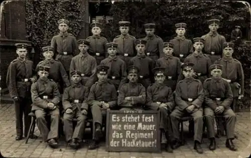 Foto Ak Deutsche Soldaten in Uniformen, I WK