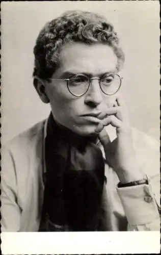Ak Schauspieler Darry Cowl, Portrait mit Brille, Armbanduhr