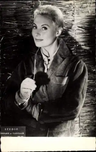 Ak Schauspielerin Michele Morgan, Portrait