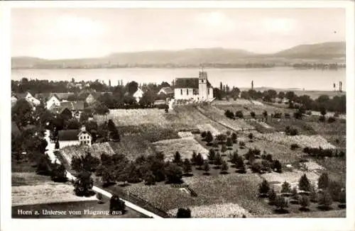 Ak Horn am Untersee Gaienhofen am Bodensee, Teilansicht, Kirche, Fliegeraufnahme