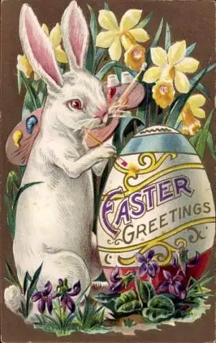 Präge Ak Glückwunsch Ostern, Osterhase bemalt ein Ei, Blumen