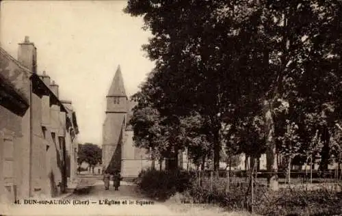 Ak Dun sur Auron Cher, L'Eglise et le Square