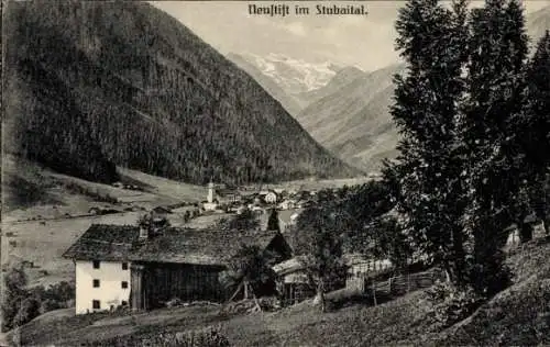 Ak Neustift im Stubaital Tirol, Talblick mit Ort