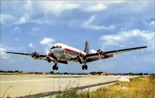 Ak Passagierflugzeug Douglas DC 4, Cie Air Algérie, Landung