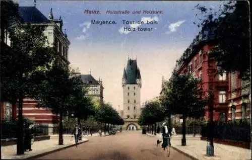Ak Mainz am Rhein, Holzstraße und Holzturm, Straßenszene