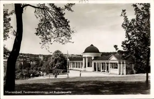 Ak Mariánské Lázně Marienbad Region Karlsbad, Ferdinandsbrunnen, Rudolfsquelle