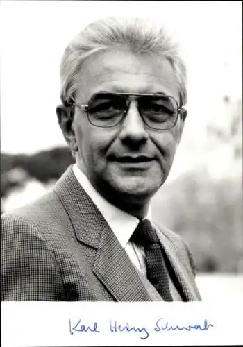 Ak Fernsehjournalist Karl Heinz Schwab, Portrait, Autogramm