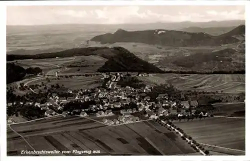 Ak Erkenbrechtsweiler Schwäbische Alb, Fliegeraufnahme