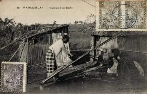 Ak Madagaskar, Herstellung von Bast