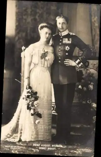 Ak August Wilhelm Prinz von Preußen mit Braut, Alexandra Viktoria von Schleswig Holstein