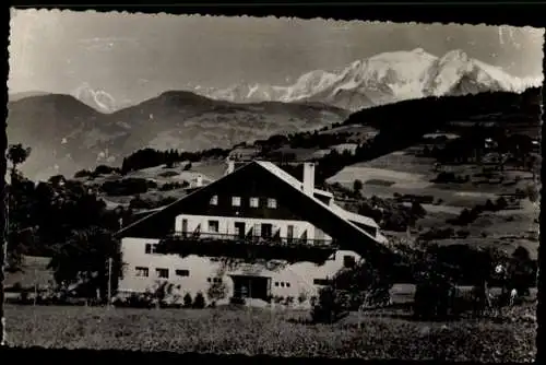 Ak Combloux Haute Savoie, Chalet des Etudiants et le Mont-Blanc