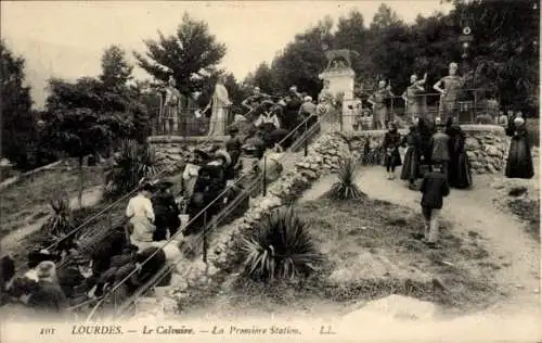 Ak Lourdes Hautes Pyrénées, Le Calvaire, Bahnhof La Promière