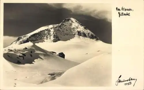 Ak Zillertal, der schneebedeckte Olperer