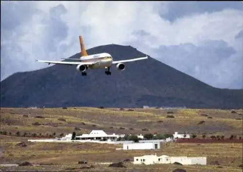 Ak Deutsches Passagierflugzeug, Hapag Lloyd Airbus A310, Landung, Teneriffa, Kanaren