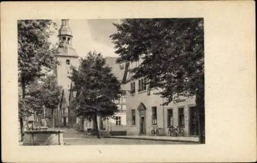 Ak Beverungen im Weserbergland, an der Kirche