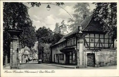 Ak Hann. Münden Oberweser, Das Obere Tor mit Blick in die Innenstadt