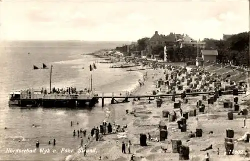Ak Wyk auf Föhr Nordfriesland, Strand, Strandkörbe, Steg