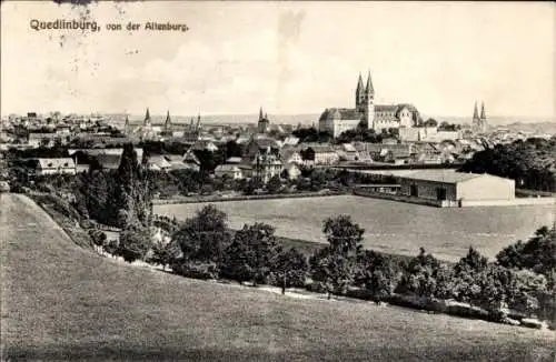 Ak Quedlinburg im Harz, Blick von der Altenburg, Dom