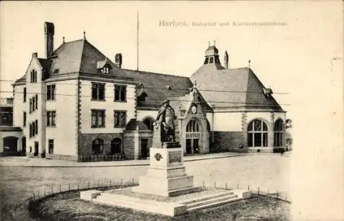 Ak Herford in Westfalen, Bahnhof und Kurfürstendenkmal